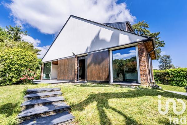 Maison d’architecte 5 pièces de 150 m² à Marnes-la-Coquette (92430)