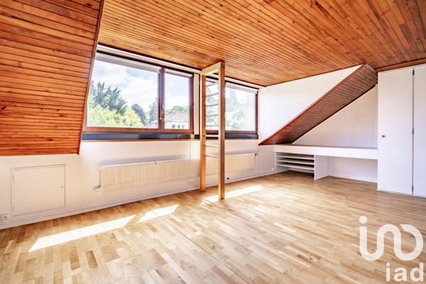 Maison d’architecte 5 pièces de 150 m² à Marnes-la-Coquette (92430)