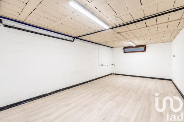 Maison d’architecte 5 pièces de 150 m² à Marnes-la-Coquette (92430)