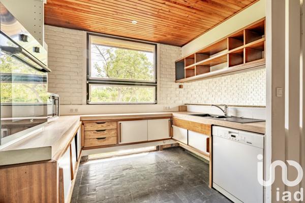 Maison d’architecte 5 pièces de 150 m² à Marnes-la-Coquette (92430)