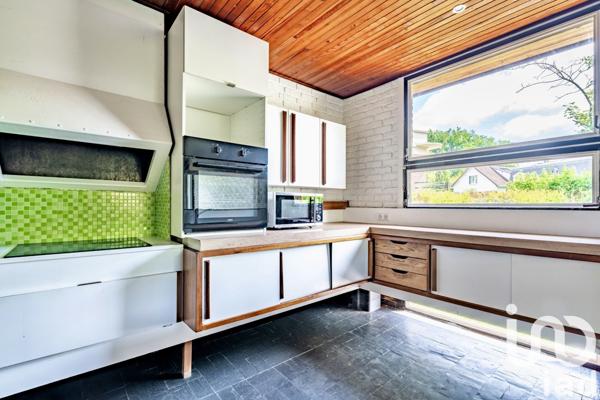 Maison d’architecte 5 pièces de 150 m² à Marnes-la-Coquette (92430)