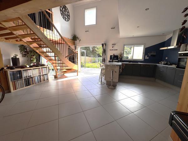 BOUGUENAIS CROIX JEANNETTE MAISON 6 PIECES 140 M² 375 000 € FAI Réf 3458GC – nantes Sud Immobilier