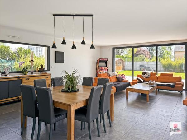 Maison Precigne 7 pièce(s) 173 m2