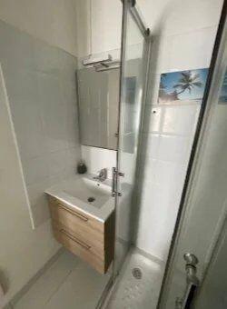 Vente                                                      Appartement
                        
                     3 pièces                      34 m2                     à Les Trois-Îlets