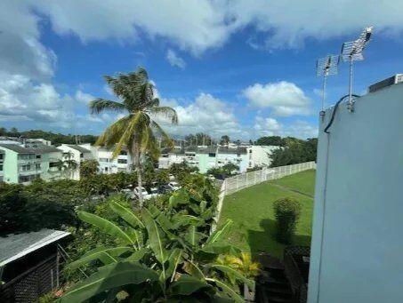 Vente                                                      Appartement
                        
                     3 pièces                      34 m2                     à Les Trois-Îlets