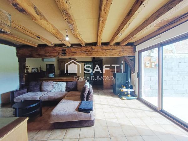 Joli corps de ferme en partie rénové d'une surface habitable de 168 m2 sur terrain attenant de 6476 m2