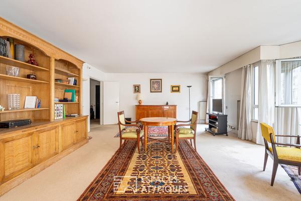 Appartement familial traversant à relifter – Jasmin-Auteuil