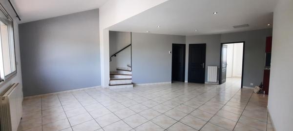 A LOUER - PORTET SUR GARONNE - Appartement T3 d'une surface de 60.71m² avec places de parkings et climatisation réversible - 1261-FG