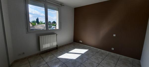 A LOUER - PORTET SUR GARONNE - Appartement T3 d'une surface de 60.71m² avec places de parkings et climatisation réversible - 1261-FG