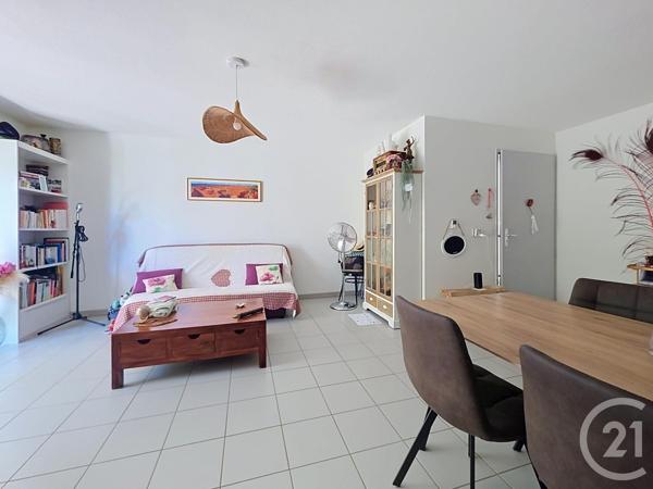 Appartement F3 à vendre  3 pièces - 60 m 2   AUDENGE  - 33