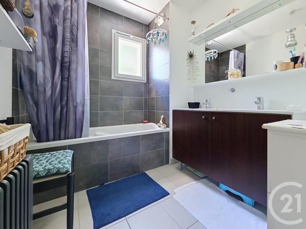 Appartement F3 à vendre  3 pièces - 60 m 2   AUDENGE  - 33