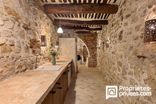 Authentique maison de village de 4 pièces avec grande terrasse