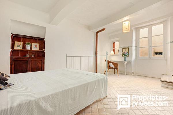 Authentique maison de village de 4 pièces avec grande terrasse