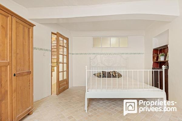 Authentique maison de village de 4 pièces avec grande terrasse