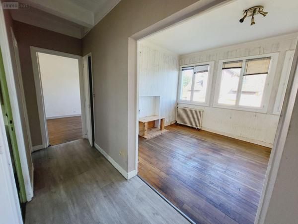 Maison à vendre à Ussel en Corrèze (19200), ref : UM 1254