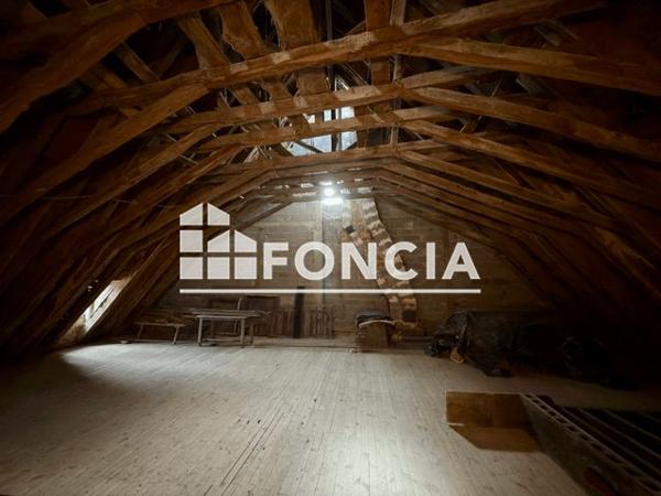 À vendre Maison 4 pièces 200 m² - Sauveterre-de-rouergue 12800