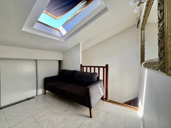 Appartement à SAINT LAURENT DU VAR (06700)