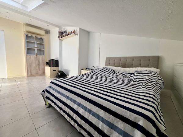 Appartement à SAINT LAURENT DU VAR (06700)