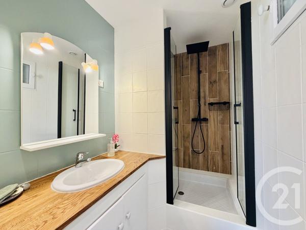 Maison à vendre  7 pièces - 196,24 m 2   LE PALAIS SUR VIENNE  - 87