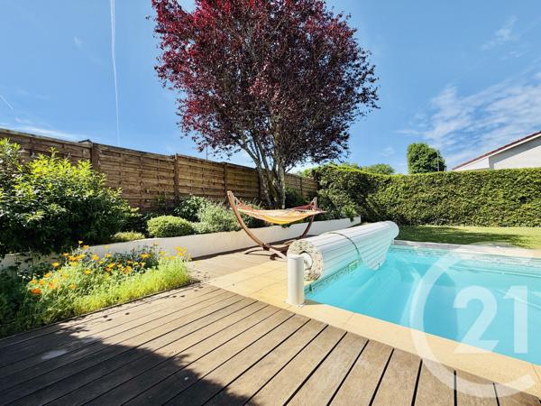 Maison à vendre  7 pièces - 196,24 m 2   LE PALAIS SUR VIENNE  - 87