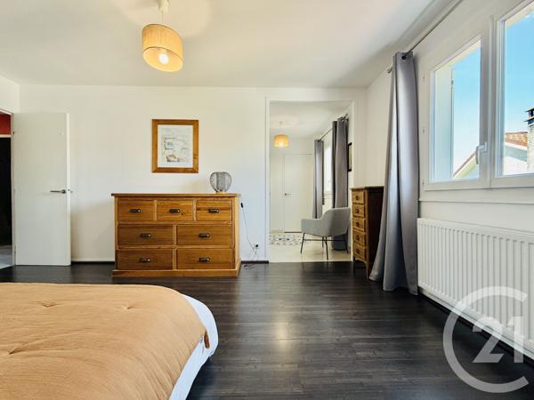 Maison à vendre  7 pièces - 196,24 m 2   LE PALAIS SUR VIENNE  - 87