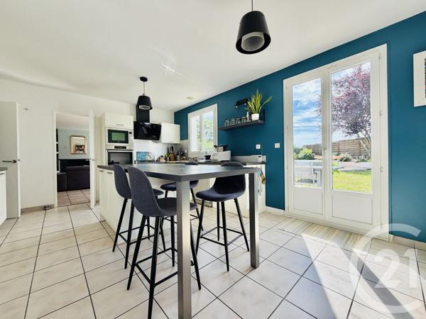 Maison à vendre  7 pièces - 196,24 m 2   LE PALAIS SUR VIENNE  - 87