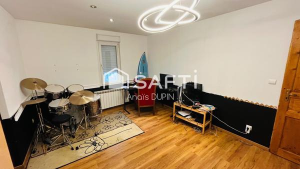 Maison familiale 5 chambres et duplex indépendant