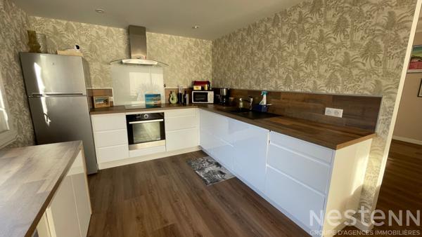 QUIBERON - Grande plage à pied pour cette Maison entièrement rénovée avec sa dépendance