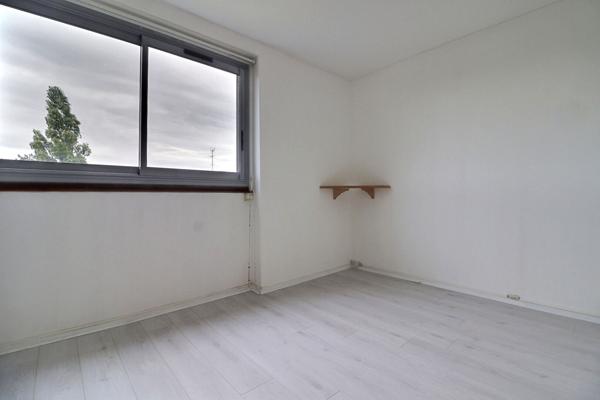 Appartement Saint Leu La Foret 4 pièce(s) 68 m2+ cave+ place de parking