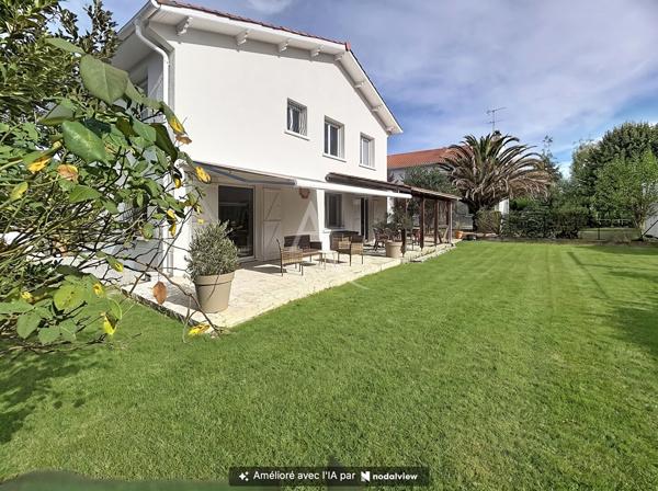 Maison 6 chambres et garage