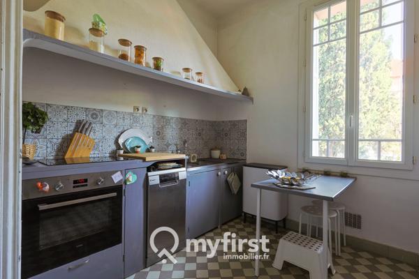 Toulon (83100) Bâtisse de caractère sur les hauts de Toulon