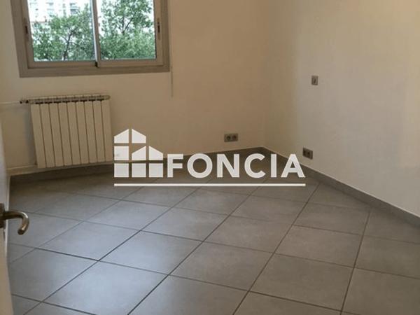 Location Appartement 3 pièces 73.99 m² - 30 BD EUGENE PELLETAN Toulon 83000