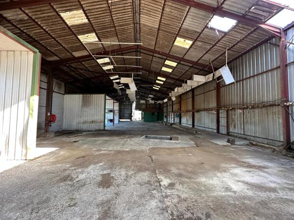 4000 m² de batiment industriel sur 6750 m² de terrain