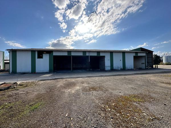 4000 m² de batiment industriel sur 6750 m² de terrain