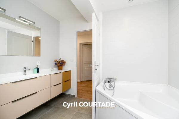 Lattes, Dpt Hérault (34), Maison contemporaine 180 m² avec piscine