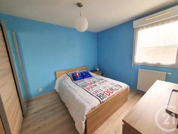 Appartement F3 à vendre  3 pièces - 60,84 m 2   RUMILLY  - 74