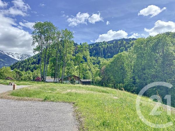 Terrain à vendre  2143 m 2   ST PIERRE EN FAUCIGNY  - 74
