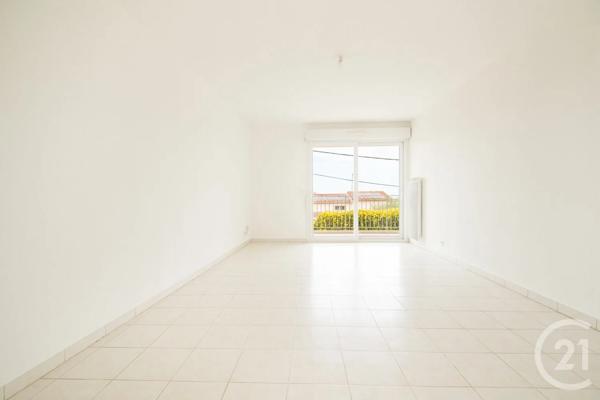 Appartement F3 à vendre  3 pièces - 66,70 m 2   ANTIBES  - 06