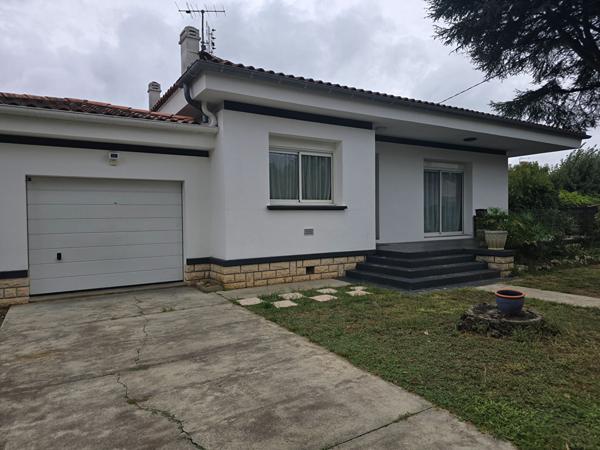 VILLA DE PLAIN PIED 4 CHAMBRES 47300 VILLENEUVE SUR LOT