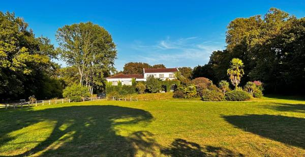 À vendre - Maison bourgeoise, 14 pièces située à Nogaro (32110)