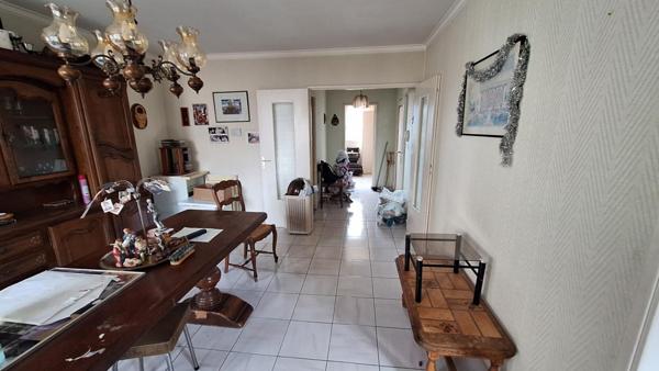 Appartement 4 pièces avec balcon et cave