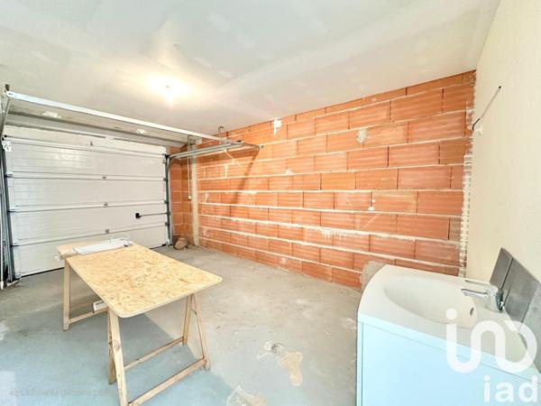 House for sale 4 rooms 89 m² Lacourt-Saint-Pierre