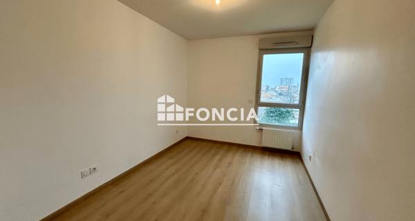 Location Appartement 3 pièces 69.97 m² - Villeurbanne 69100