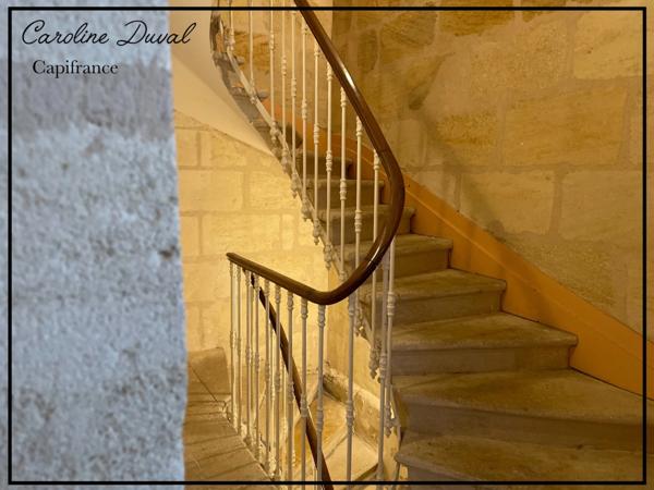 Dpt Gironde (33), à louer NON MEUBLE / BORDEAUX/NANSOUTY Grande maison en Pierre, avec Jardin