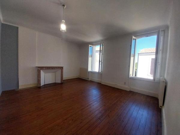 LAPLUME 47310 Maison pierre 9 pièce(s) 287.65 m2