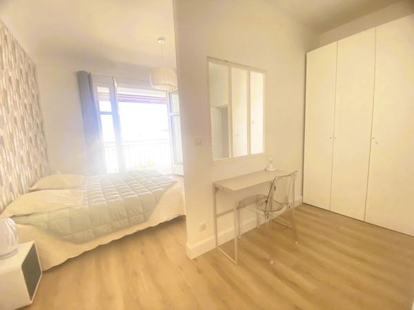 03200 VICHY -APPARTEMENT DE STANDING 2 PIÈCES AVEC BALCON TERRASSE- COEUR DE VILLE