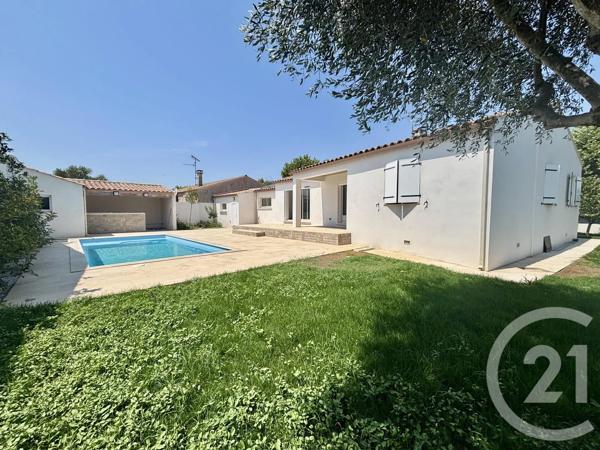 Maison à vendre  4 pièces - 113 m 2   VERGEZE  - 30