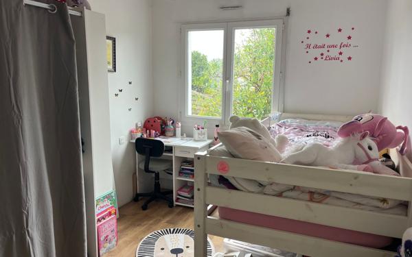 Maison à vendre    6 pièces •  Angresse