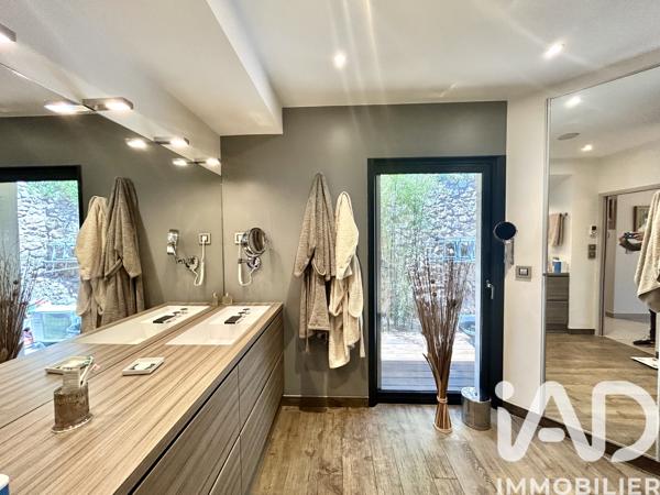 Maison à vendre 10 pièces 210 m² Sète