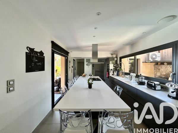 Maison à vendre 10 pièces 210 m² Sète